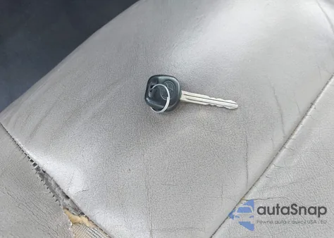 2003 Toyota Sequoia Limited z USA, uszkodzony, nr VIN 5TDBT48A33S181102